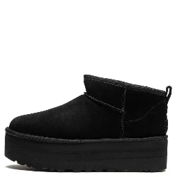 أحذية UGG سوداء