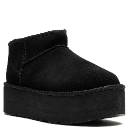 أحذية UGG سوداء