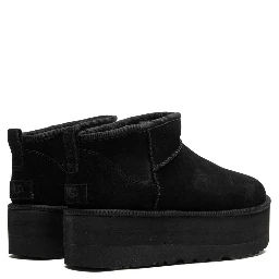 أحذية UGG سوداء