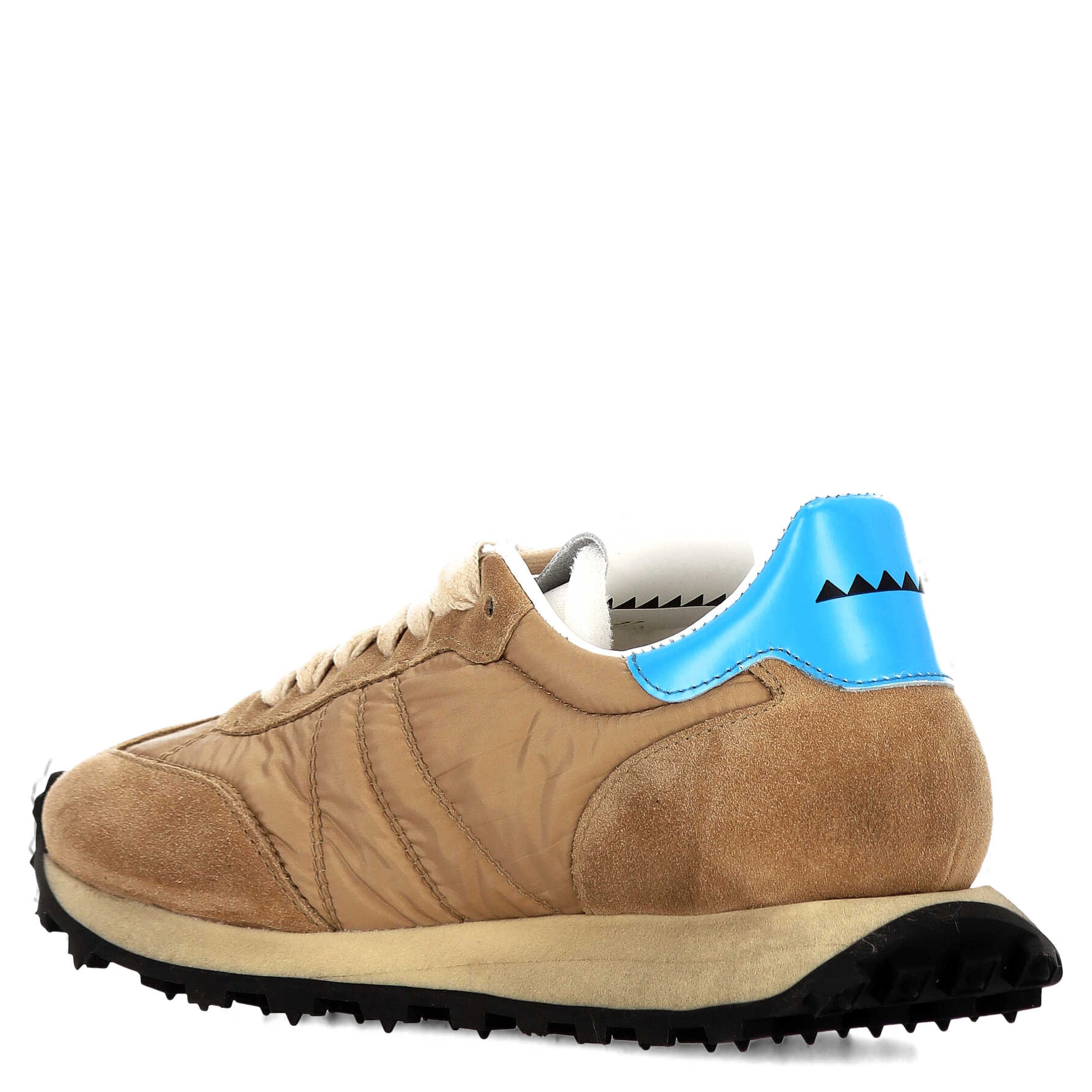 RUN OFF Sneakers