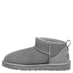 أحذية UGG رمادية