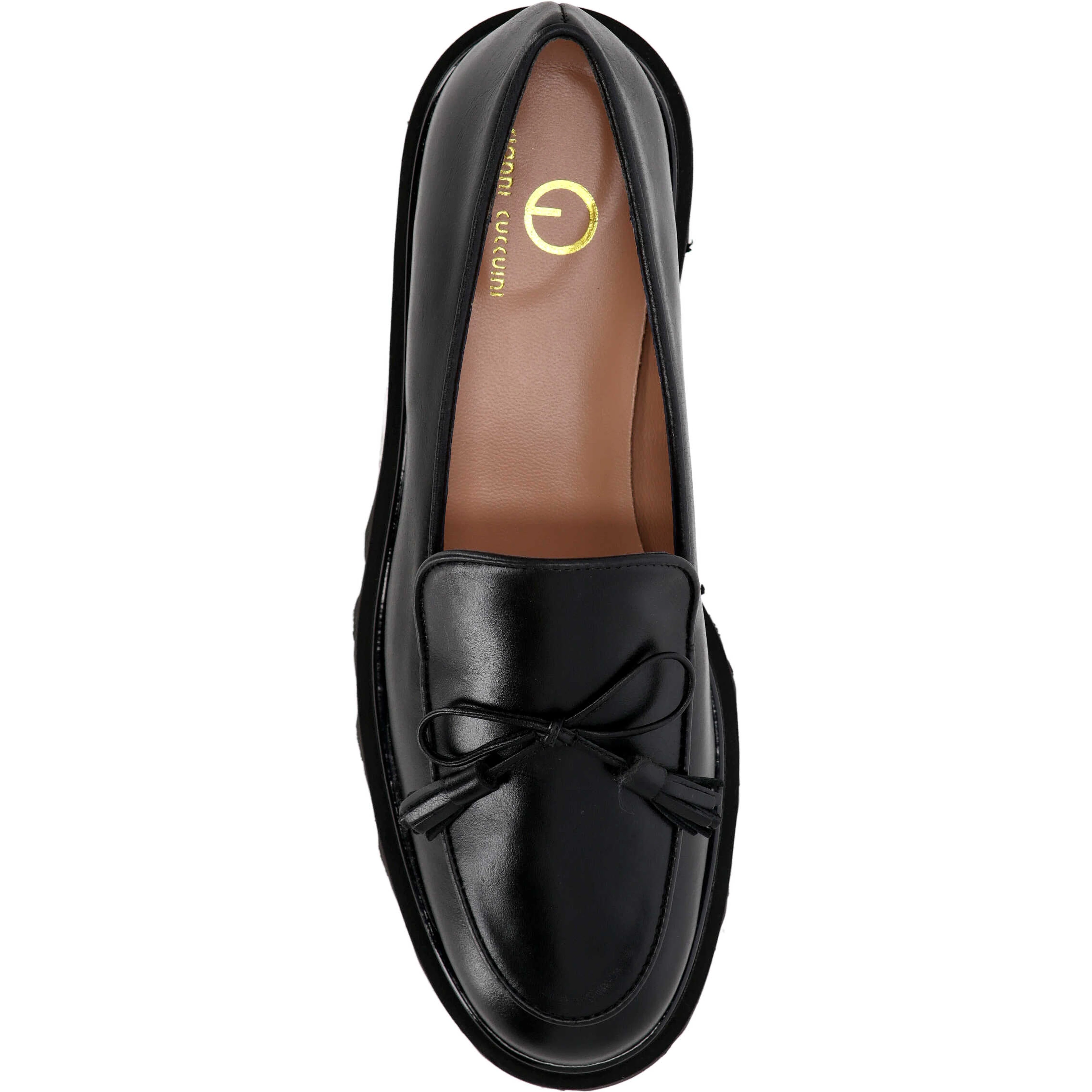 Status Flat shoes