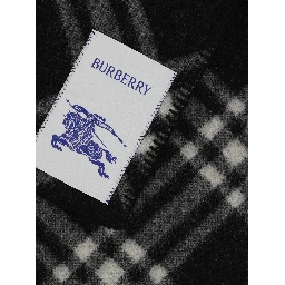 Burberry Scarfs Black