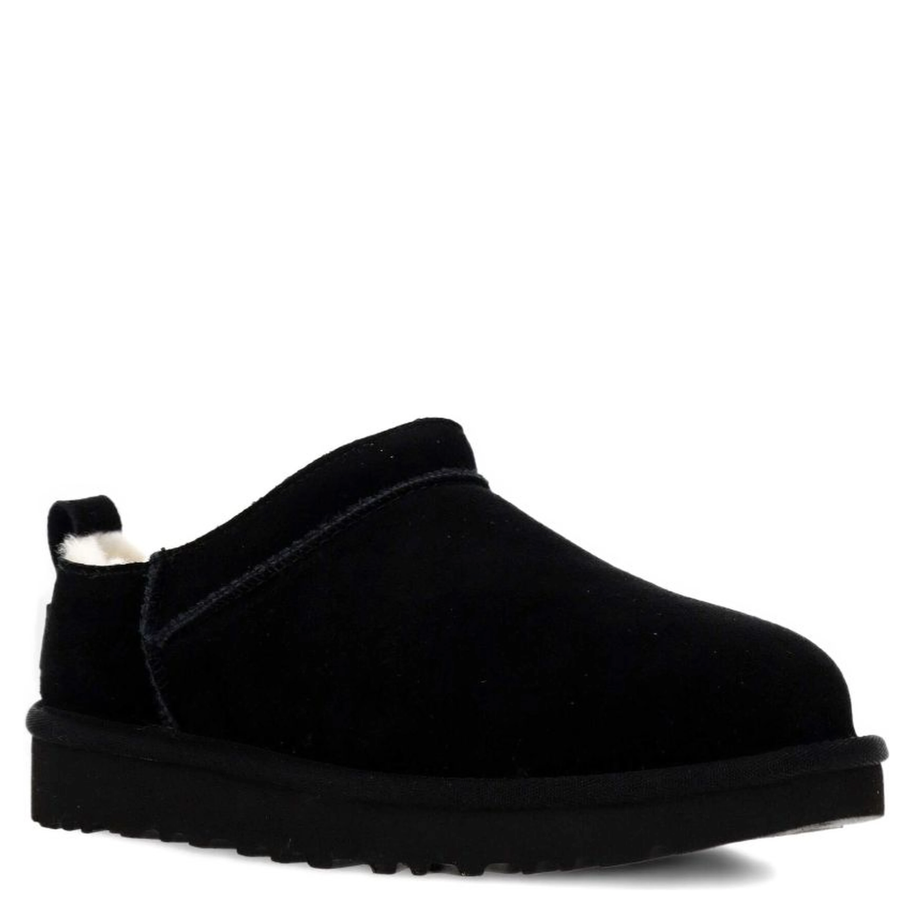 أحذية UGG سوداء