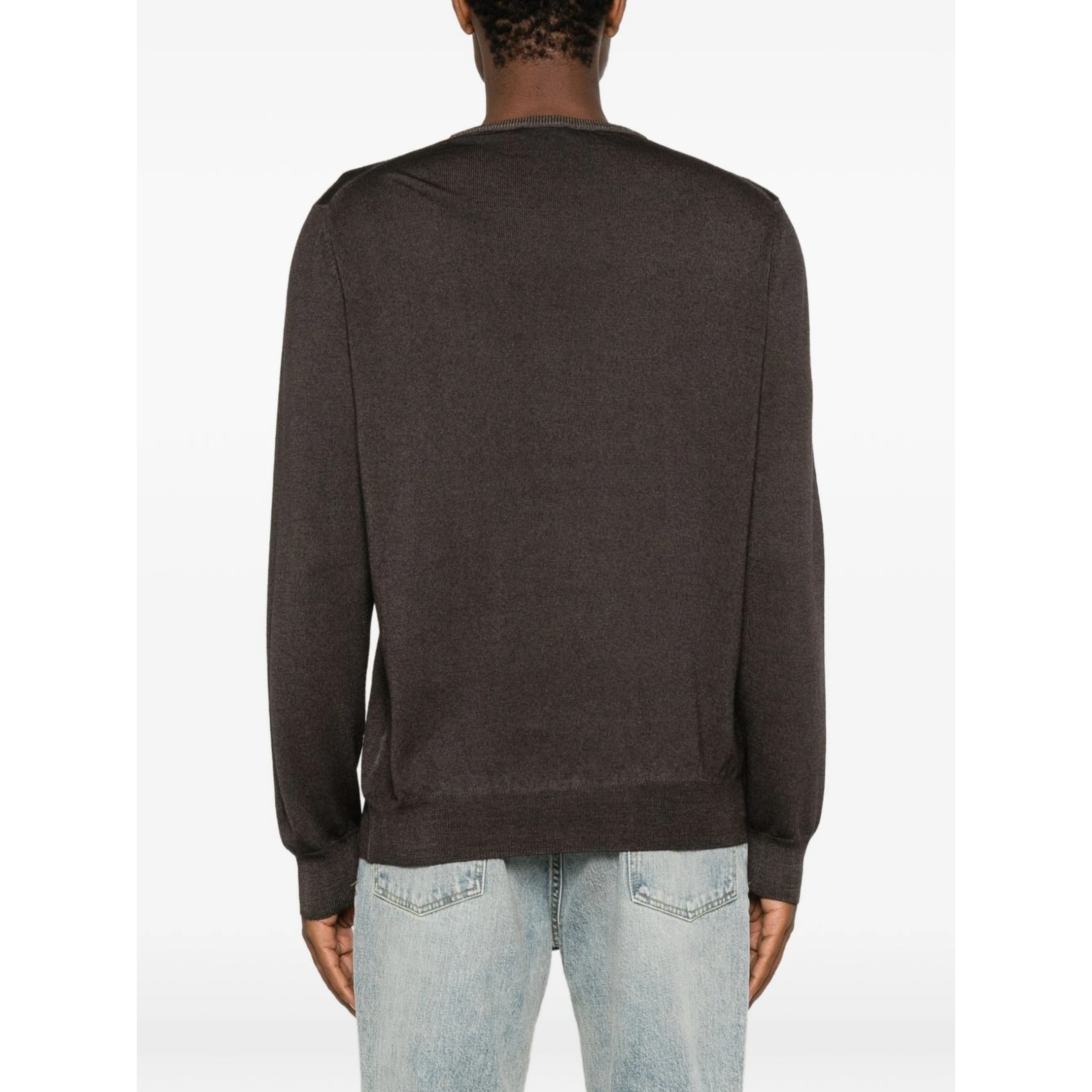 VENGERA Sweaters