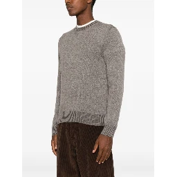 VENGERA Sweaters