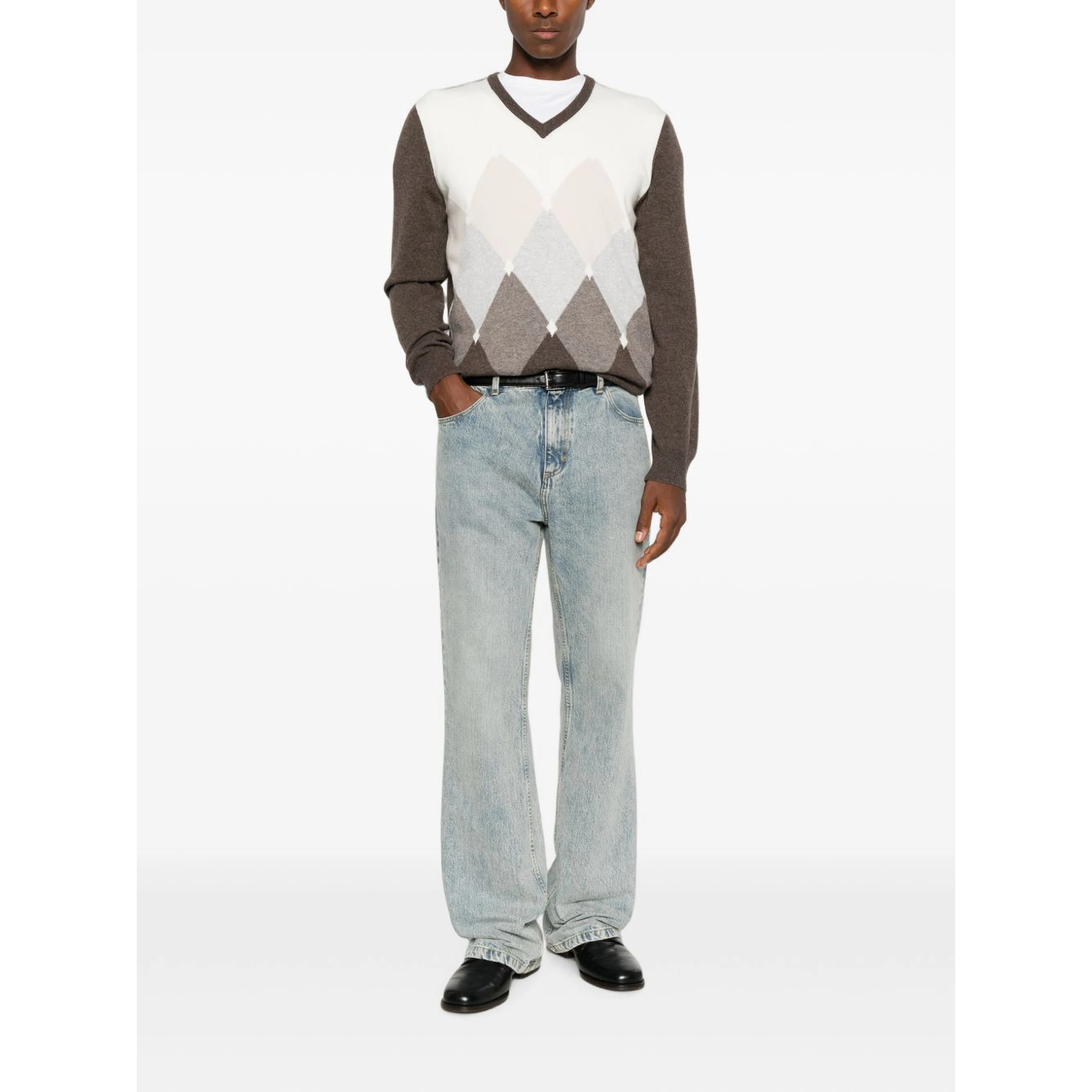 VENGERA Sweaters