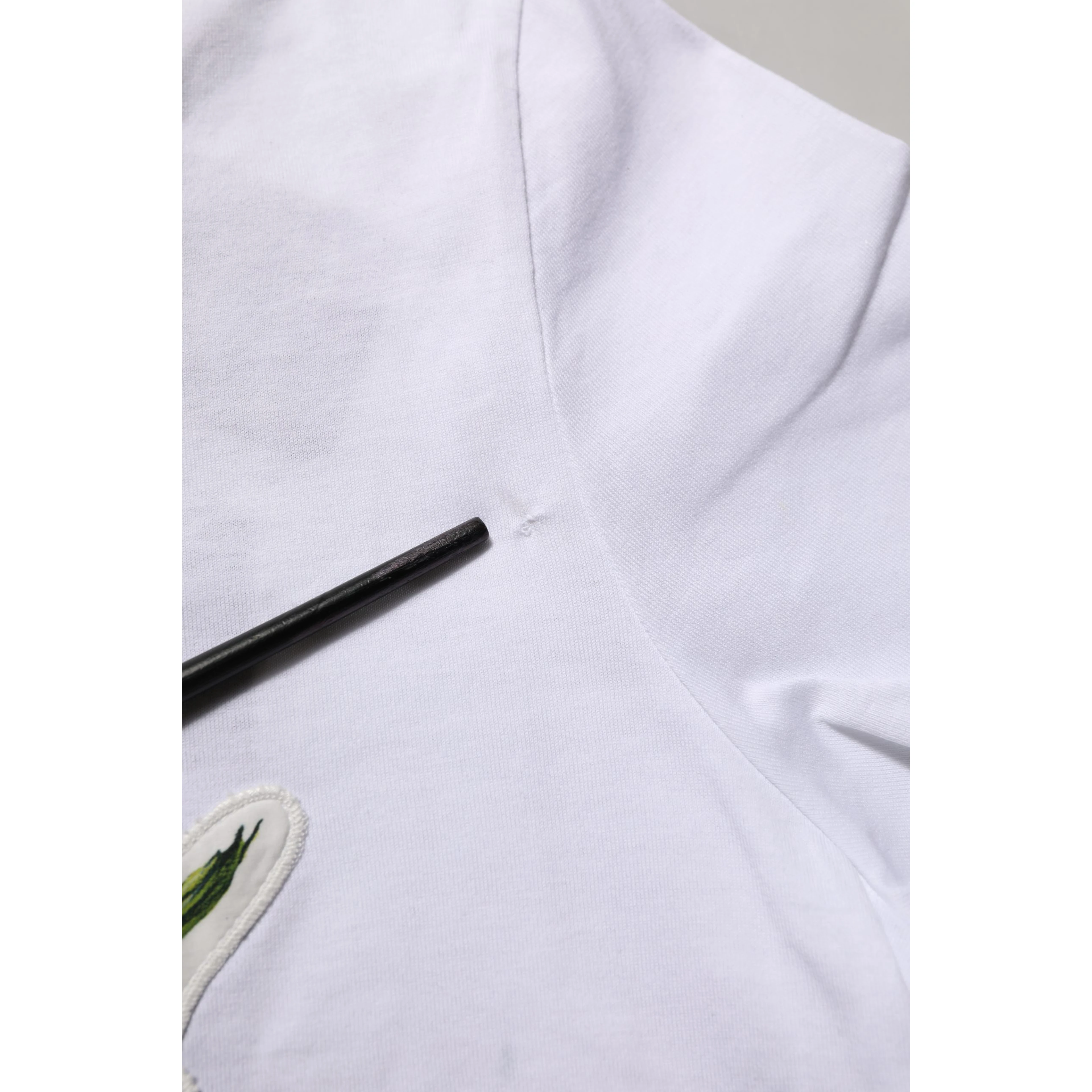 White Cotton Rose Patch Crew Neck T-shirt