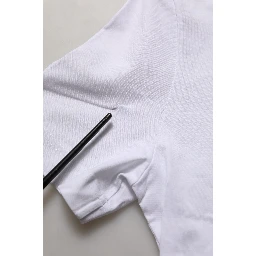 White Cotton Rose Patch Crew Neck T-shirt