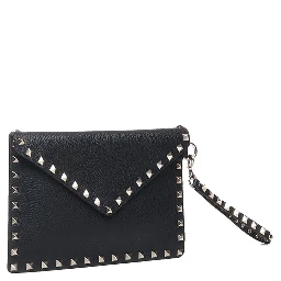 Grainy calfskin Rockstud pouch