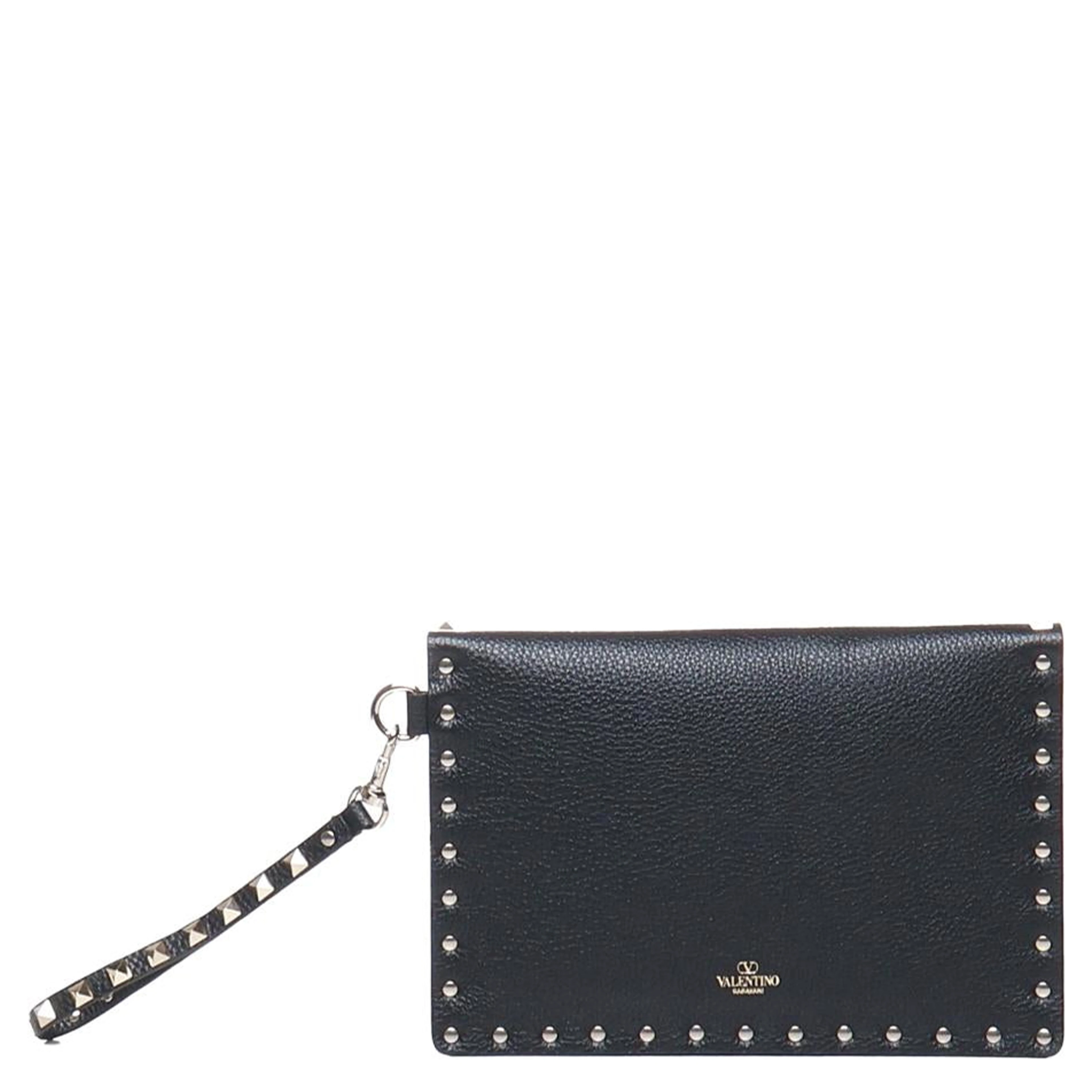 Grainy calfskin Rockstud pouch