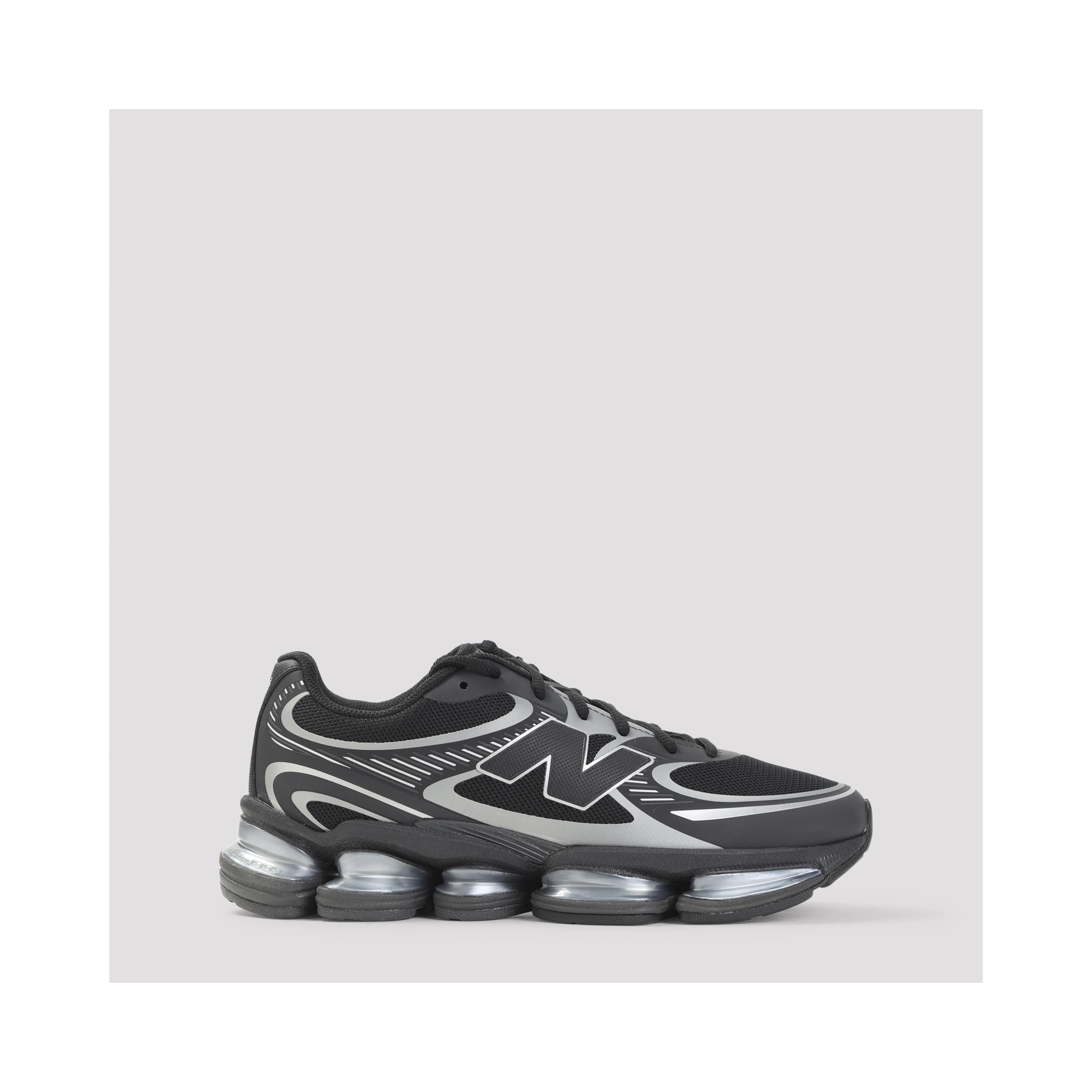 New Balance 2000 Sneakers