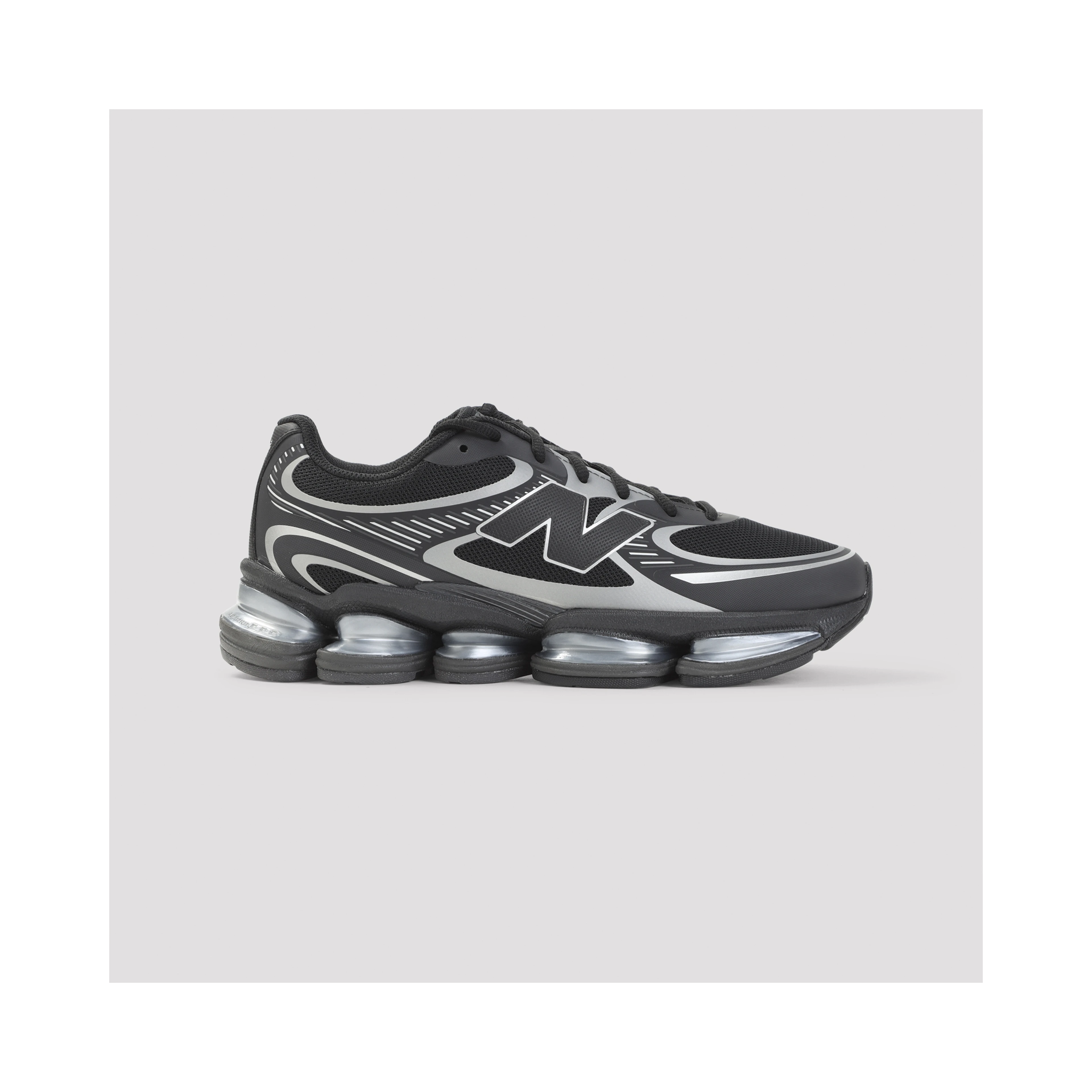 New Balance 2000 Sneakers