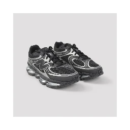 New Balance 2000 Sneakers