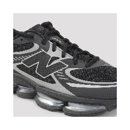 New Balance 2000 Sneakers
