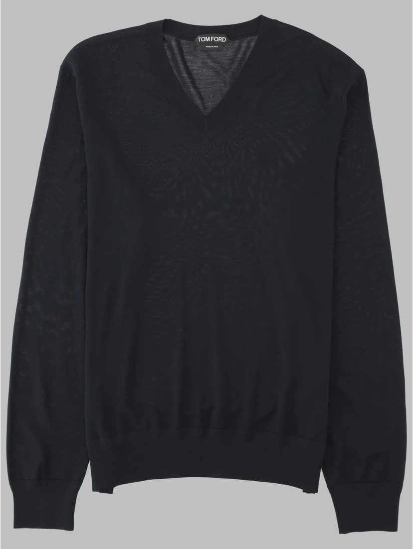 MAGLIA CON SCOLLO A V