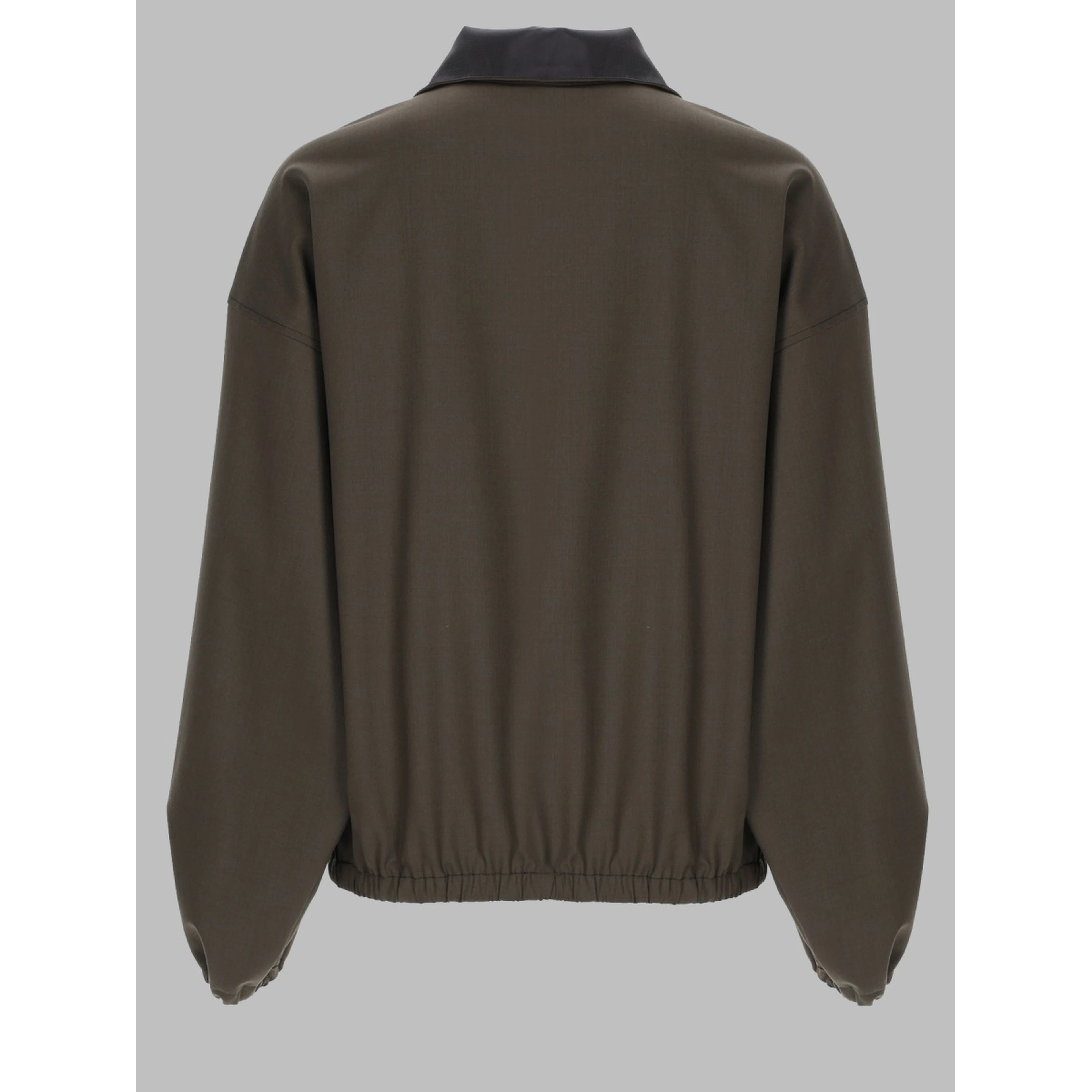 GIACCA CON ZIP A TRE QUARTI