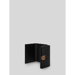 Trifold wallet with Anagram