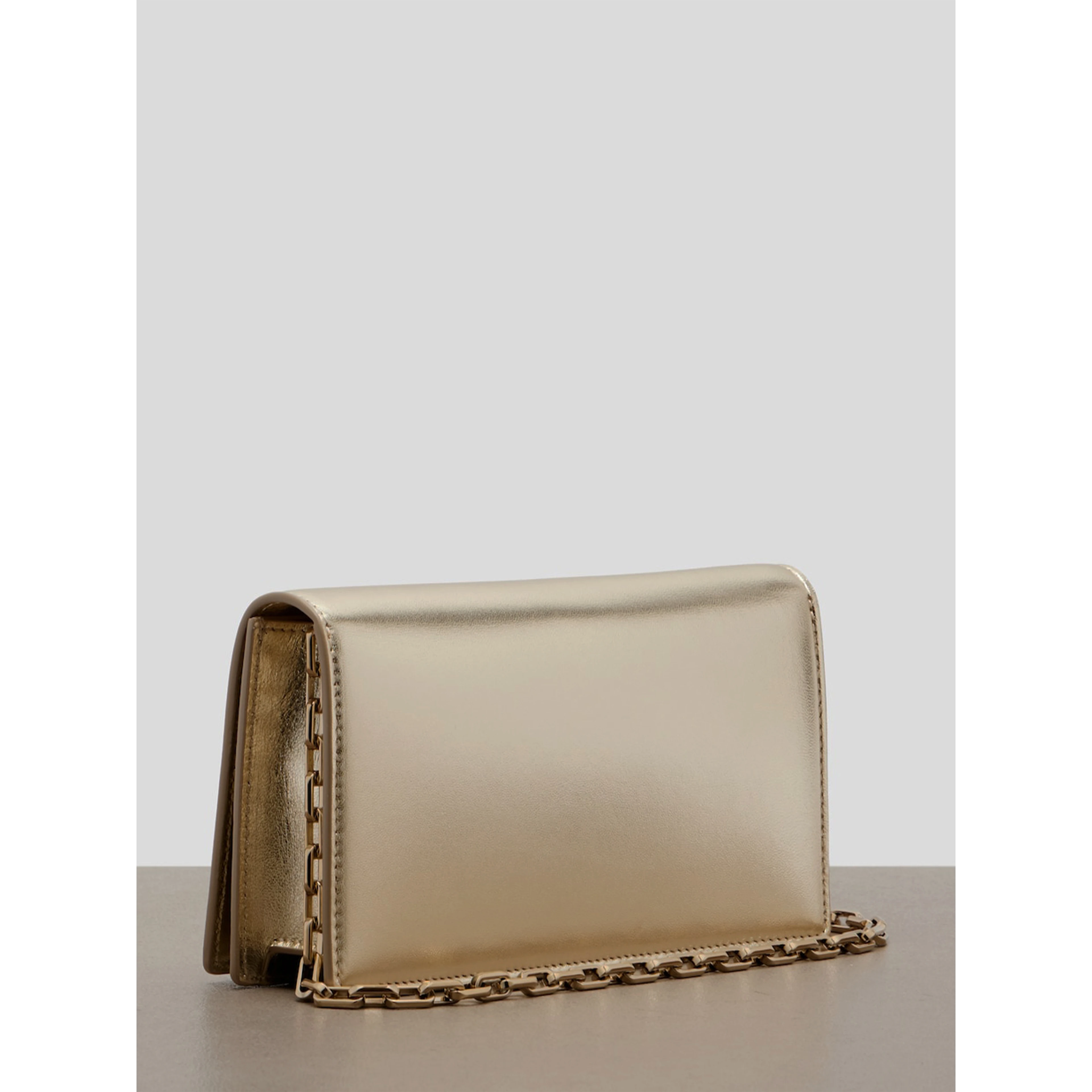 Bettina clutch