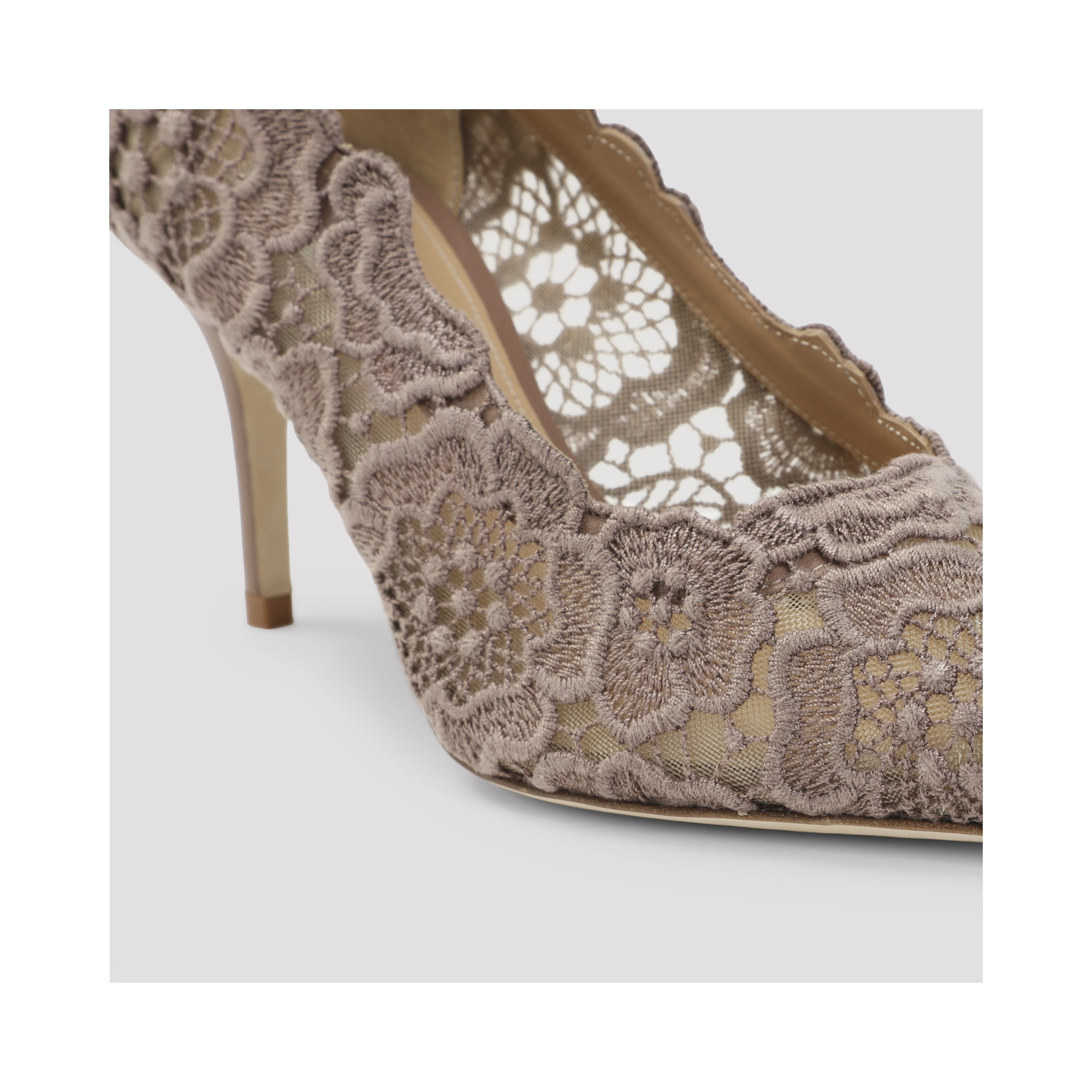Arteana Como Pumps