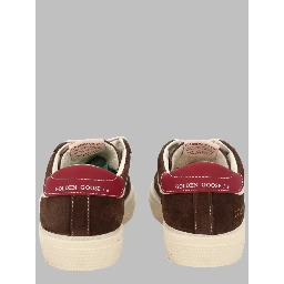 may suede upper and toe leather star and heel signature foxing