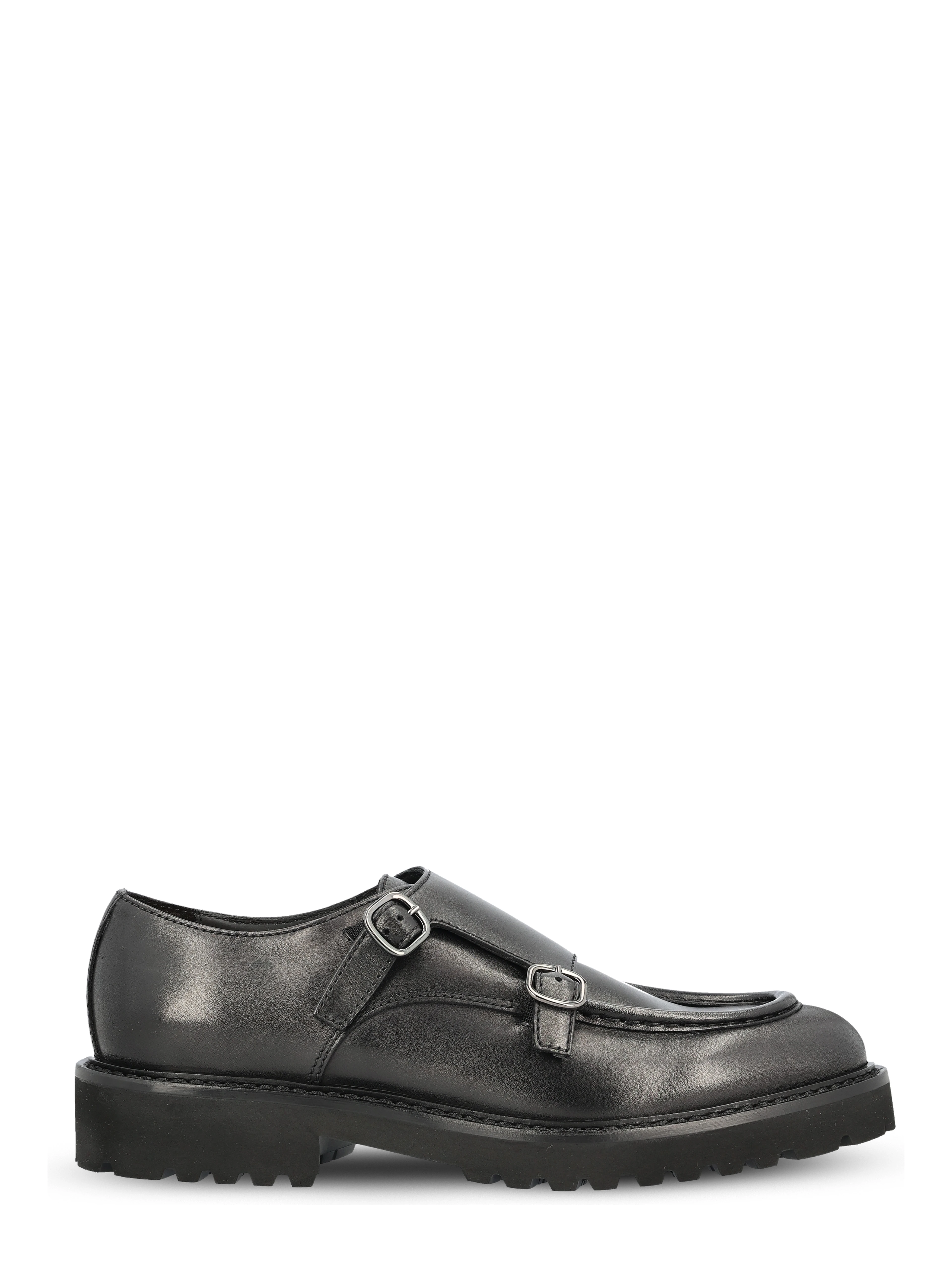 Doucal's Flat shoes