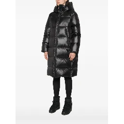 PEUTEREY Coats