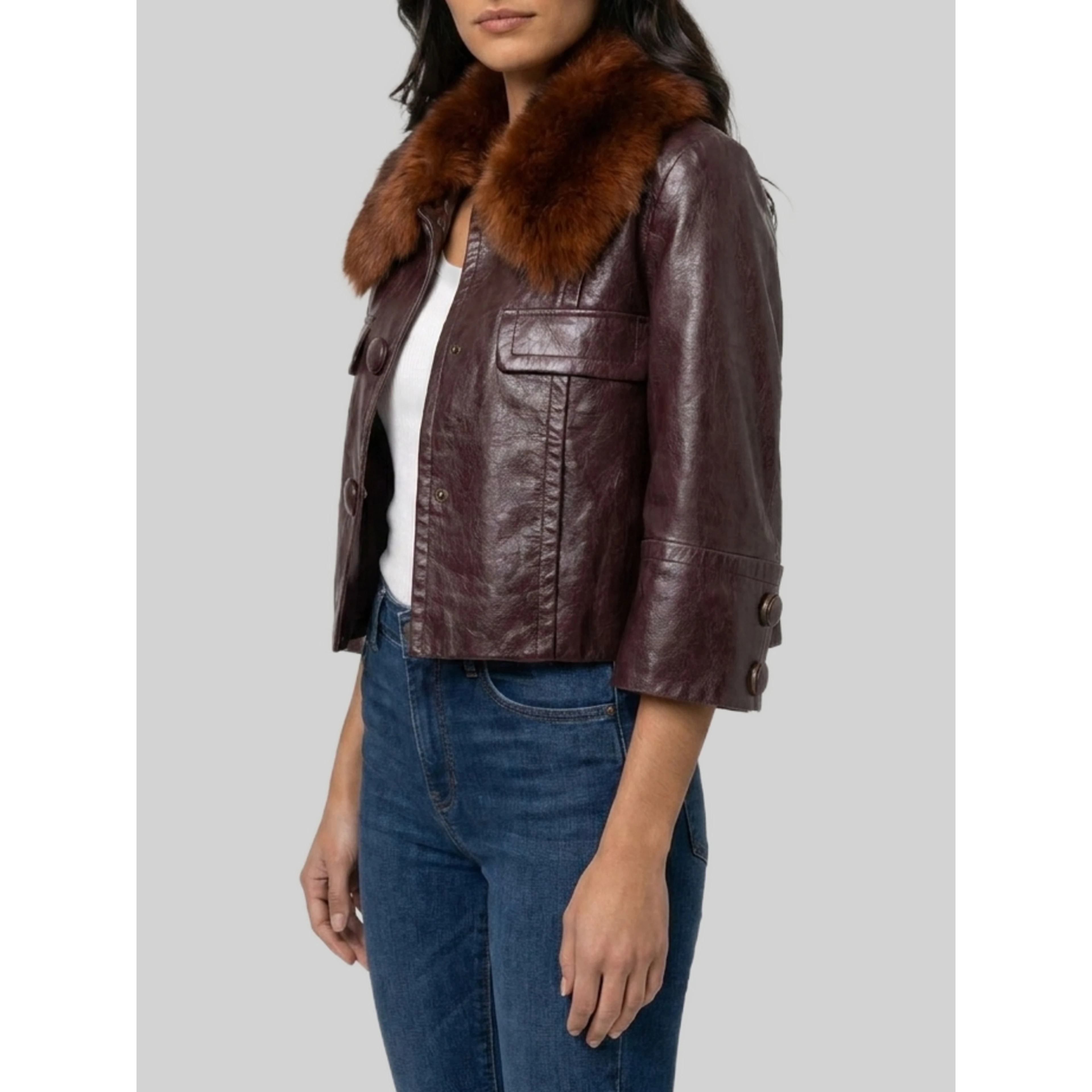 Short leather jacket