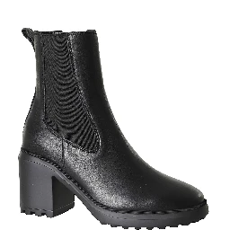 ANKLE BOOT