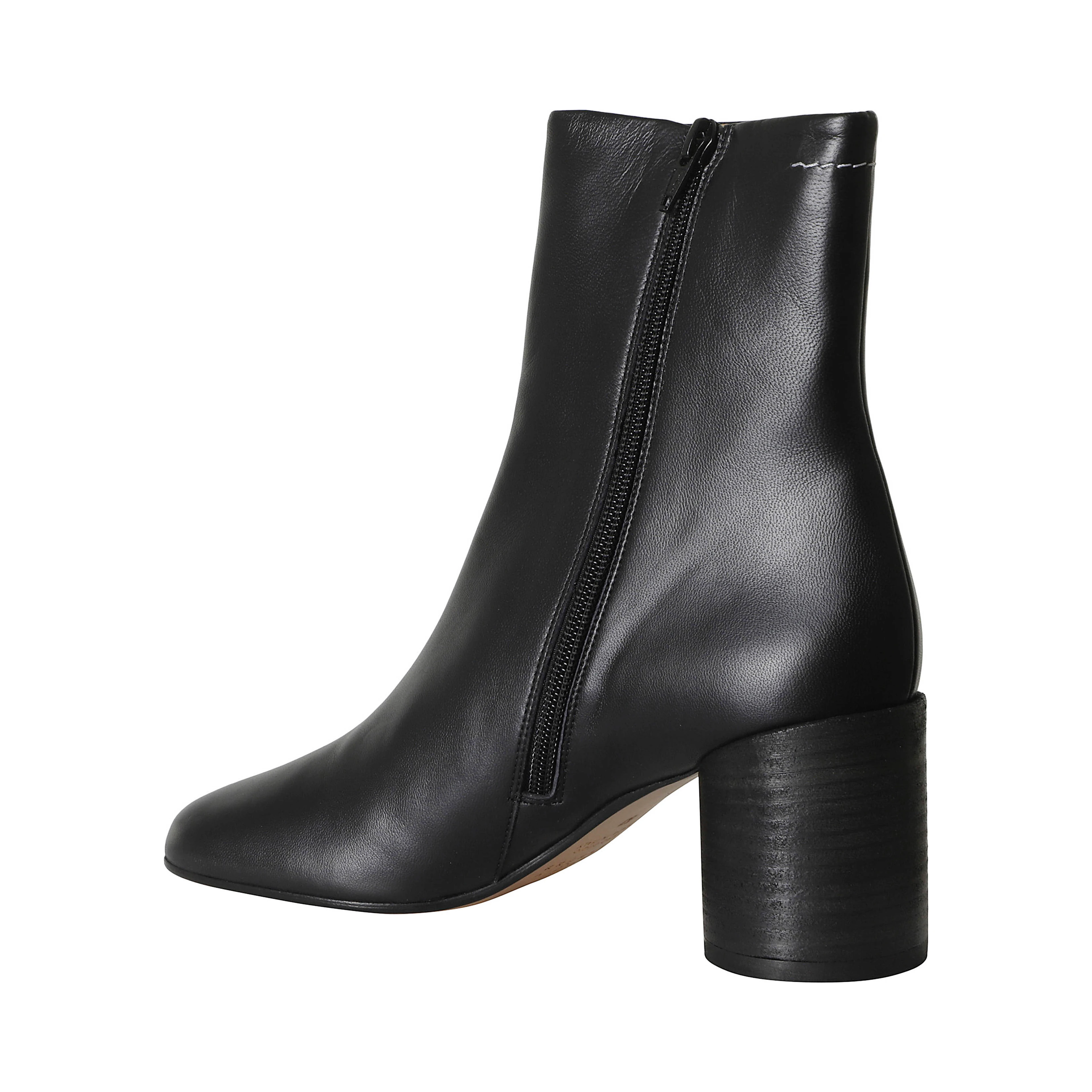 STIVALETTO