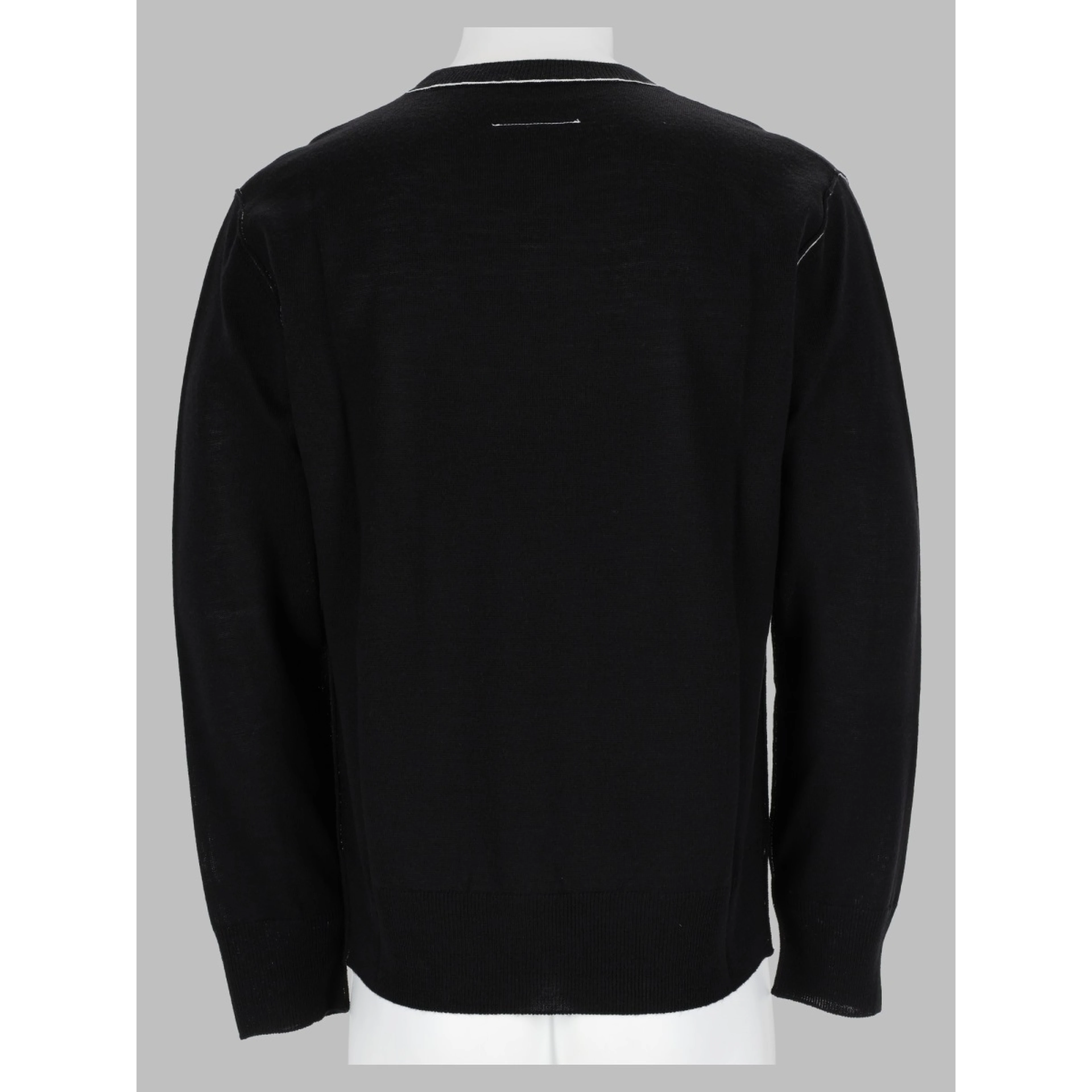 maglia con logo