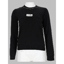 maglia con patch logo