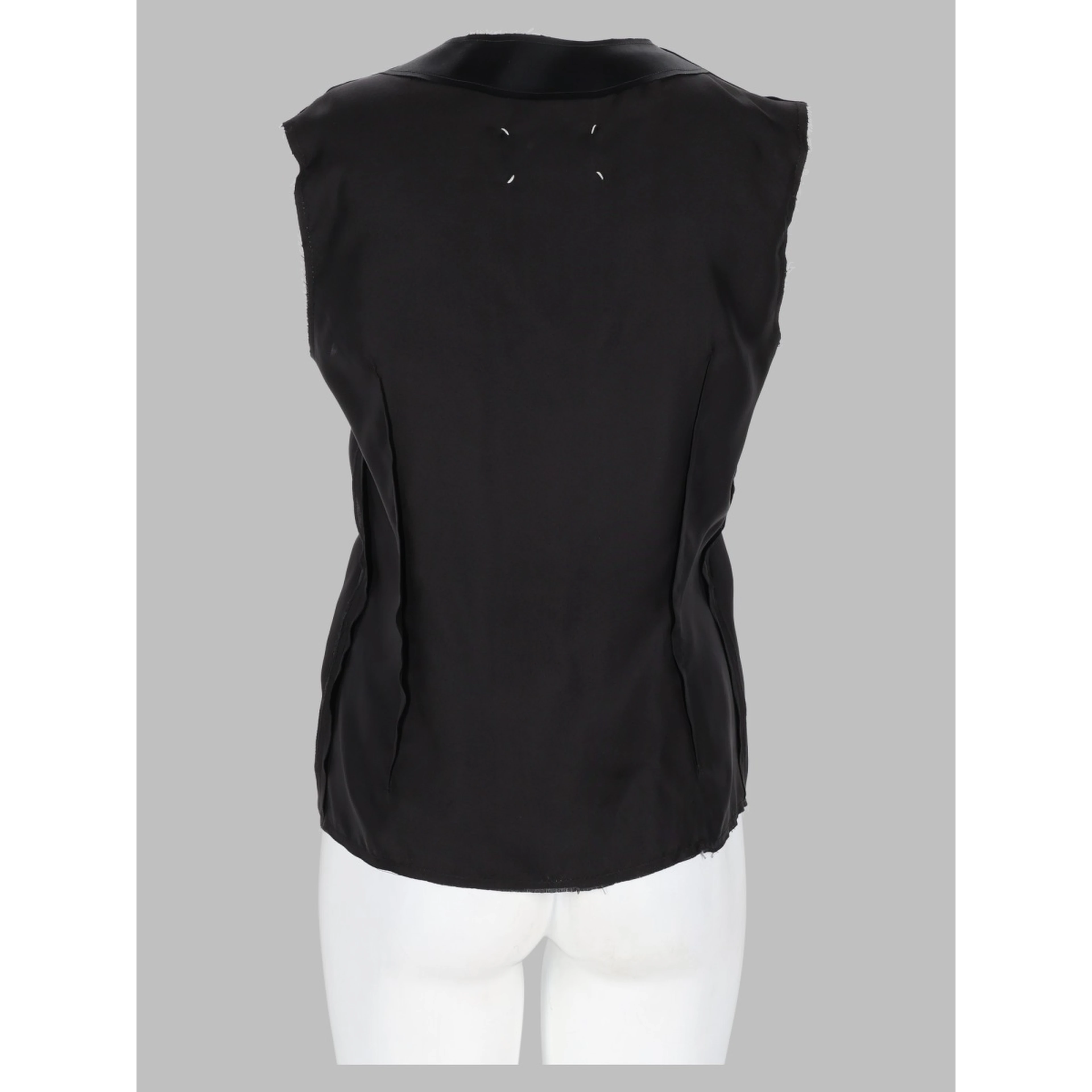 Top In Seta Con Scollo A V