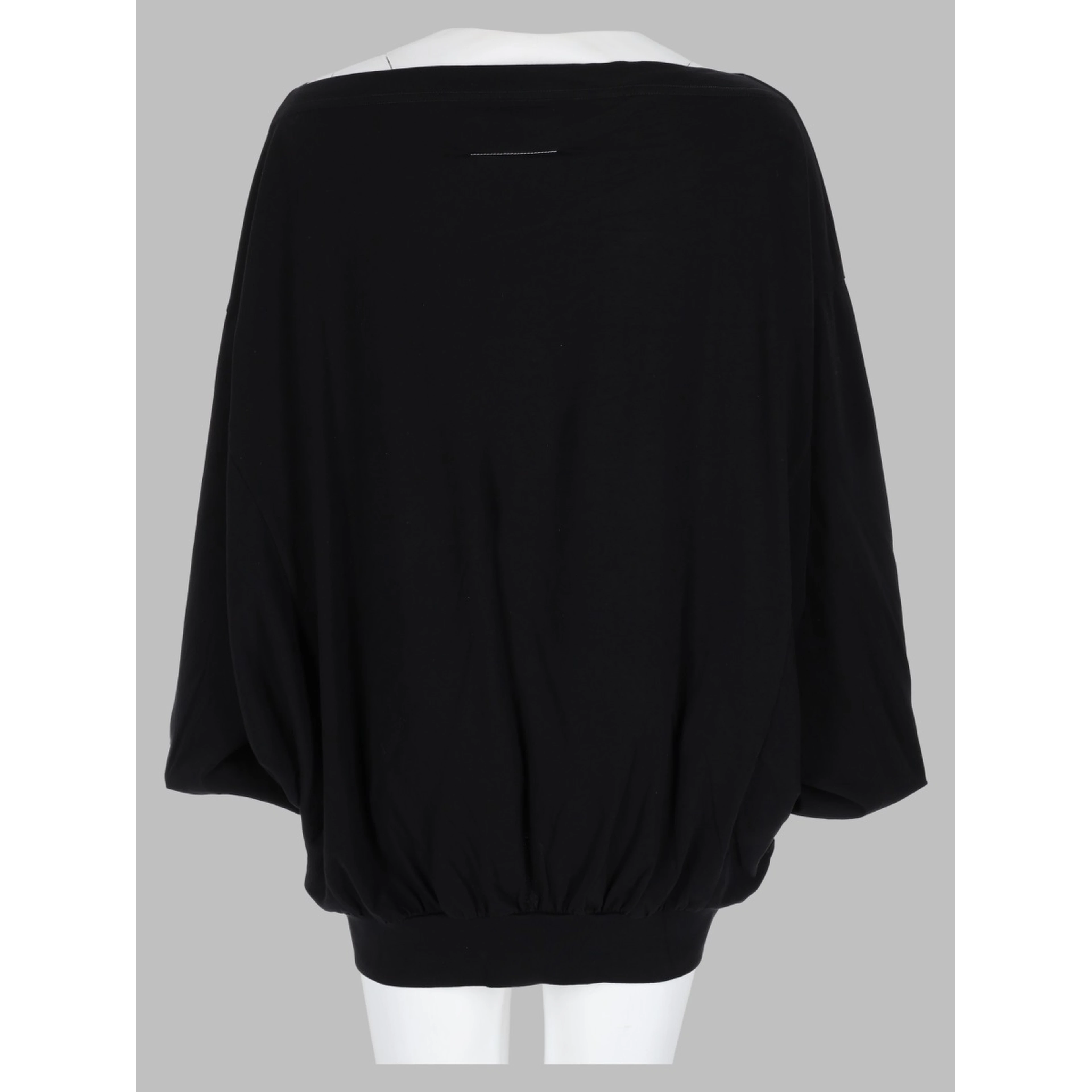 Maglia asimmetrica a maniche lunghe