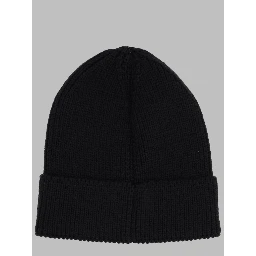 CAP WITH LAPEL