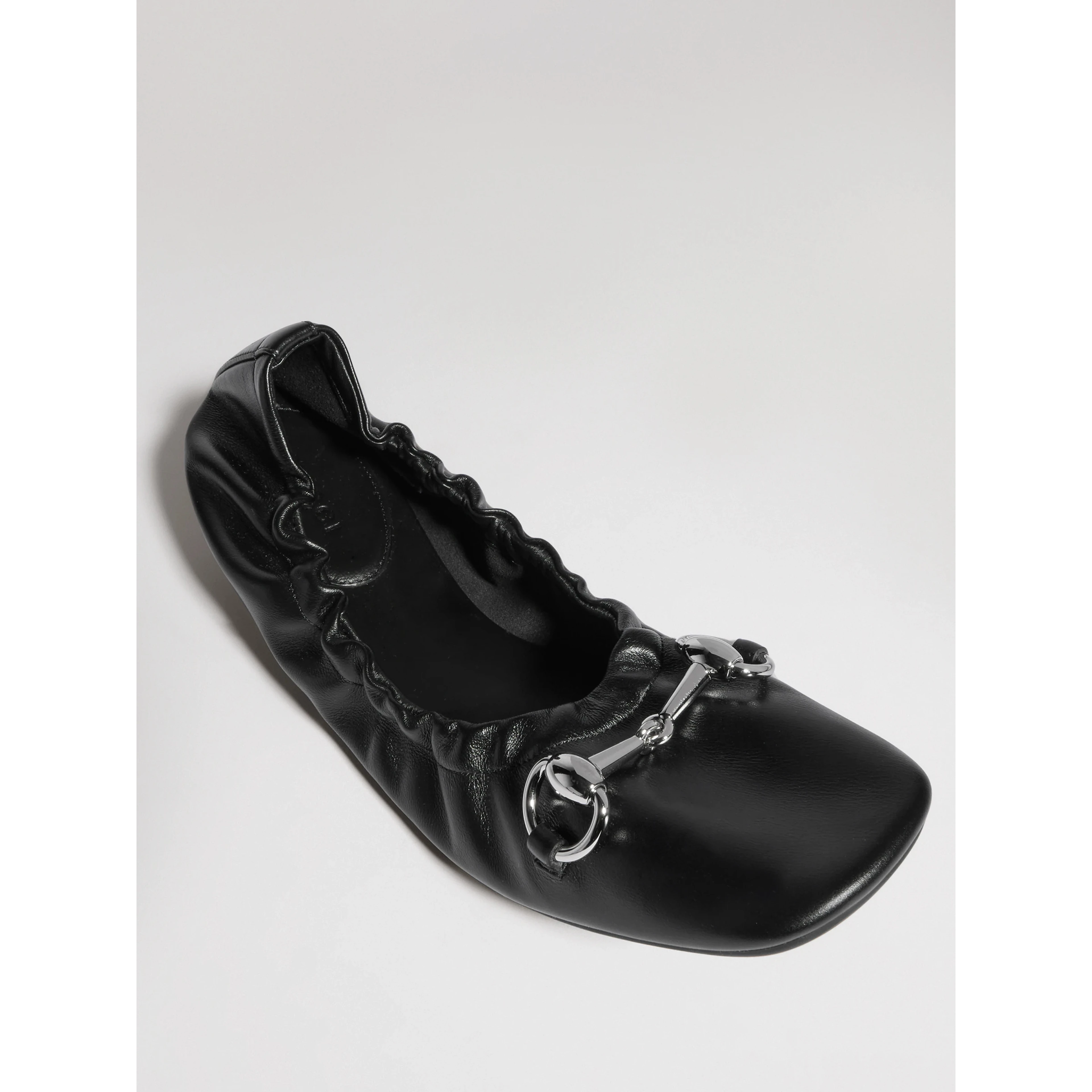 Gucci Flat shoes