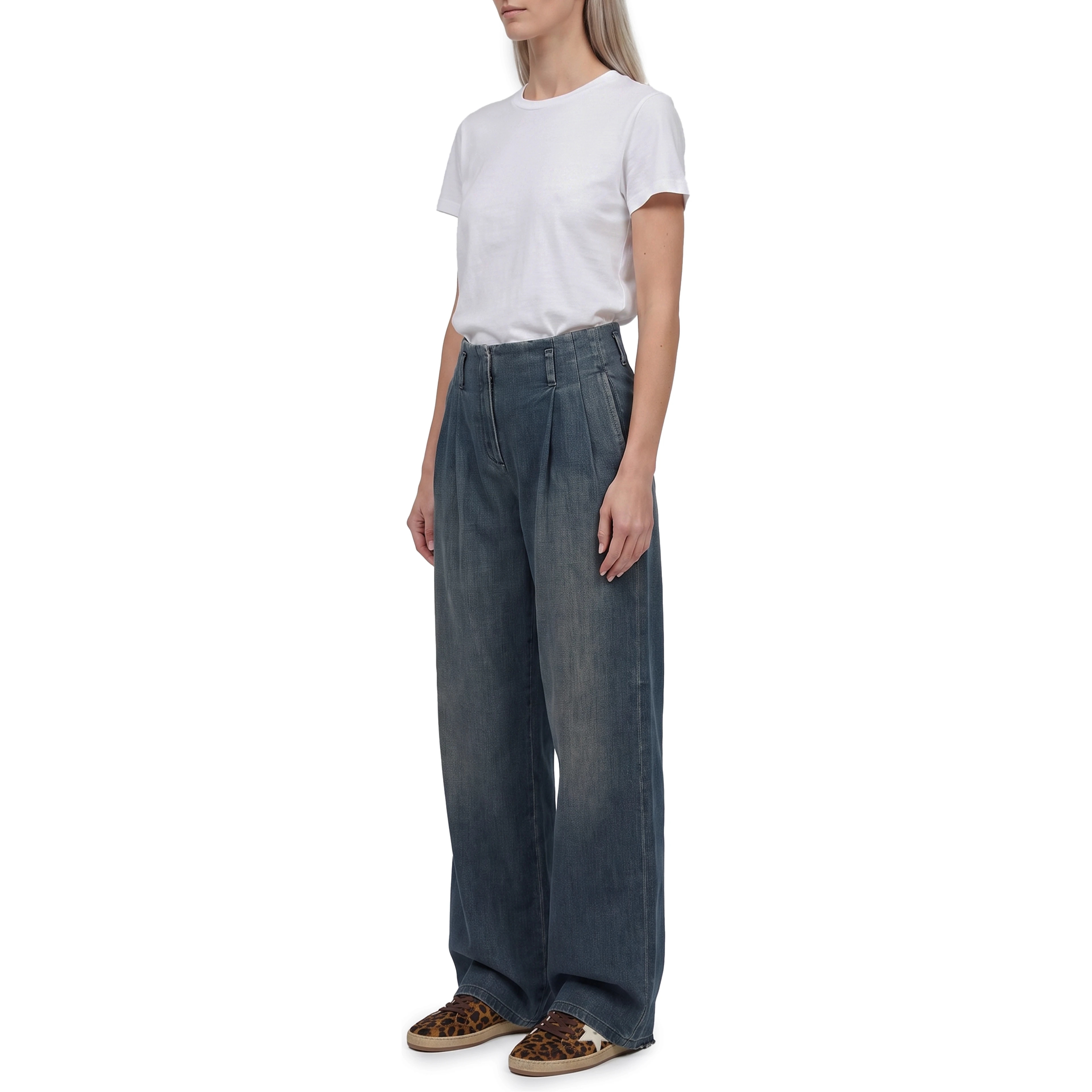 Medium wash cotton pants