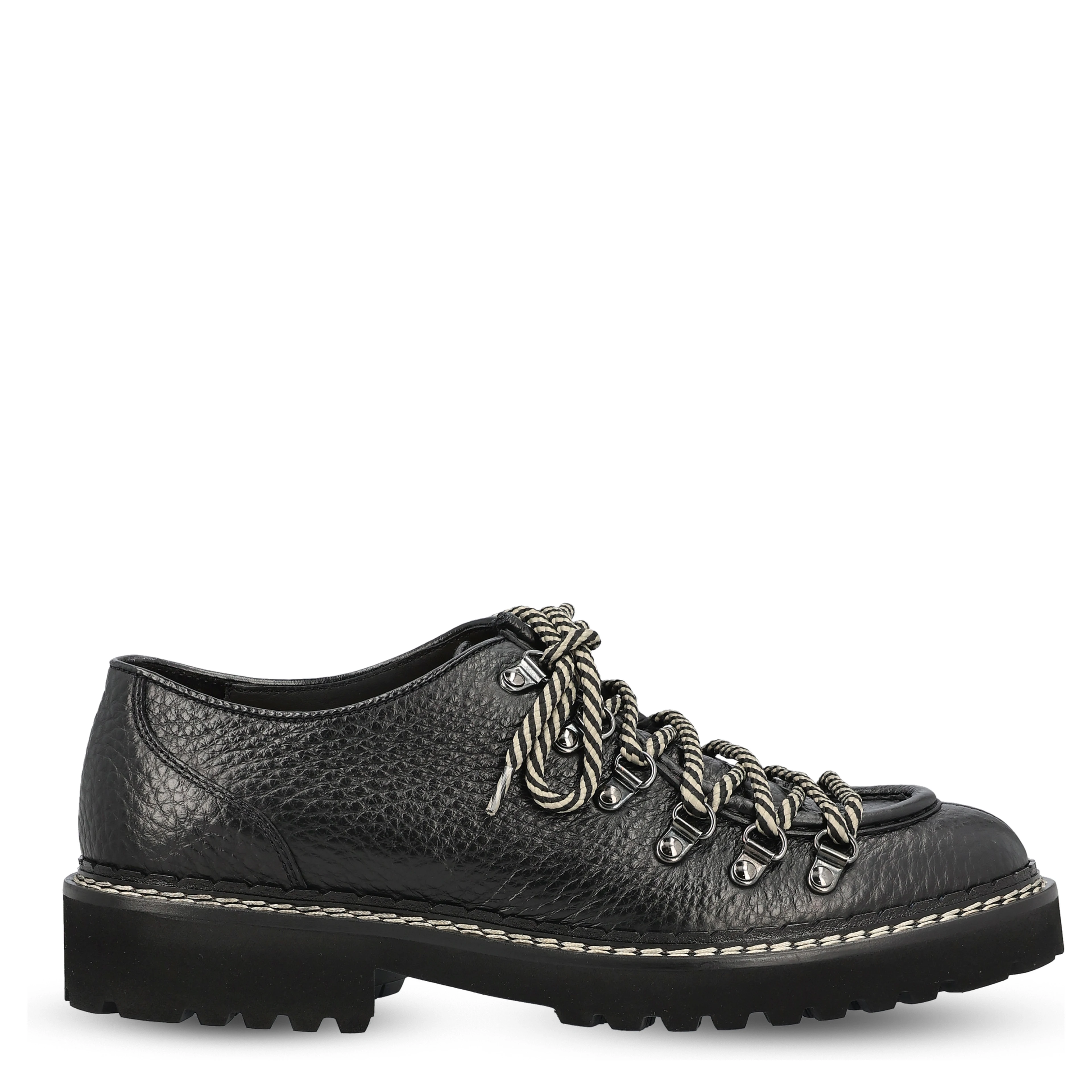 DOUCAL''S Flat shoes