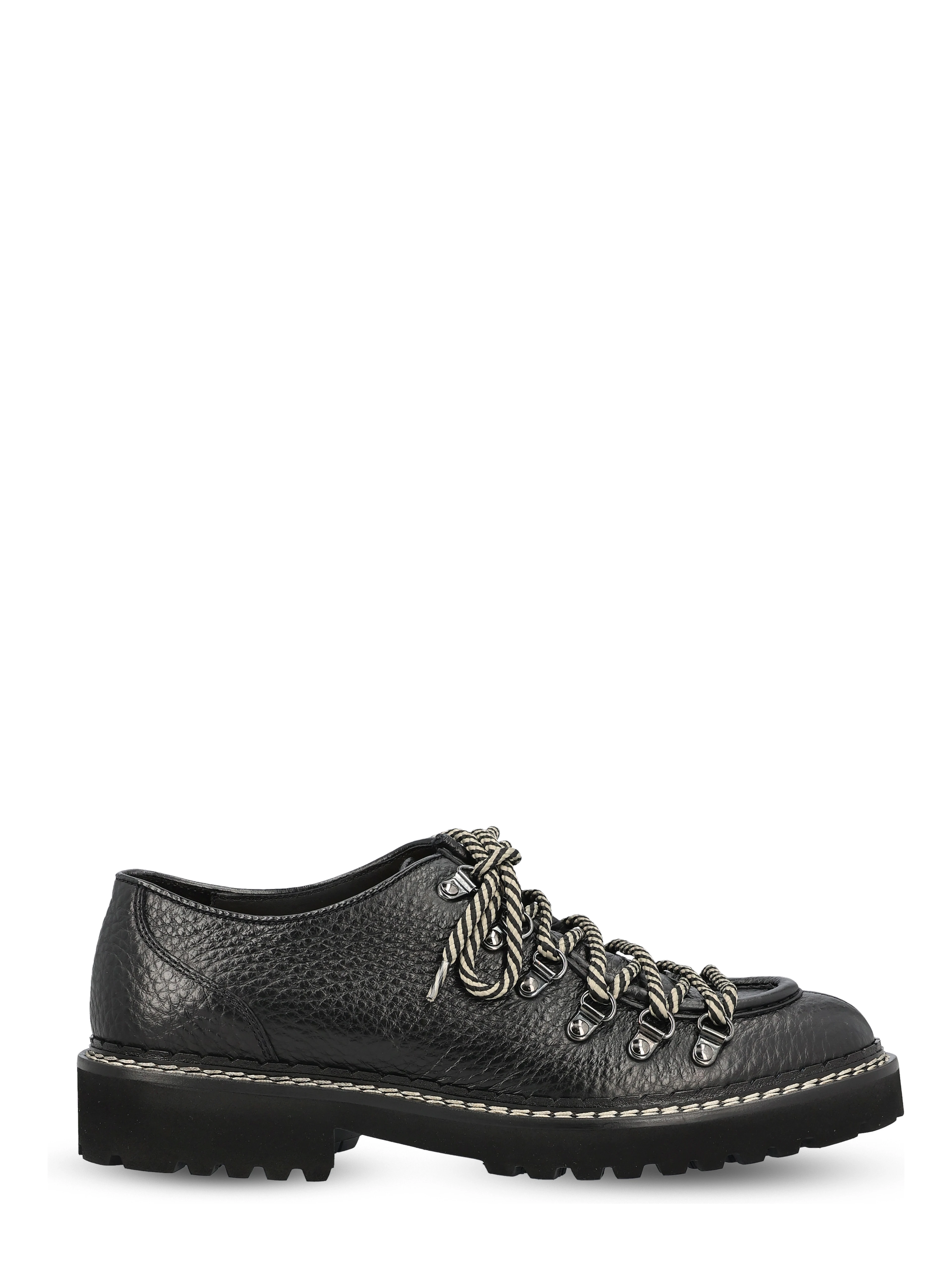DOUCAL''S Flat shoes