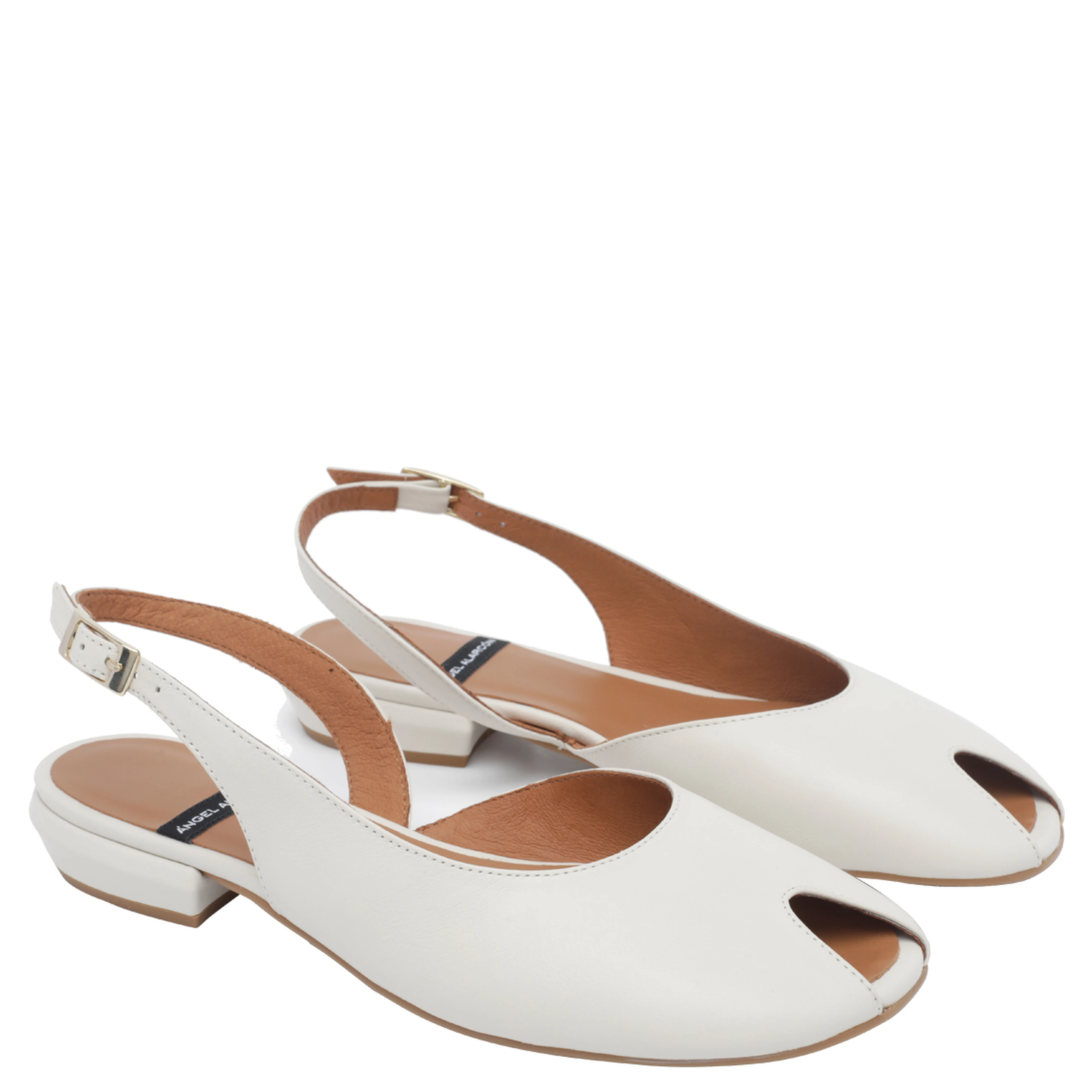 ANGEL ALARCON With Heel