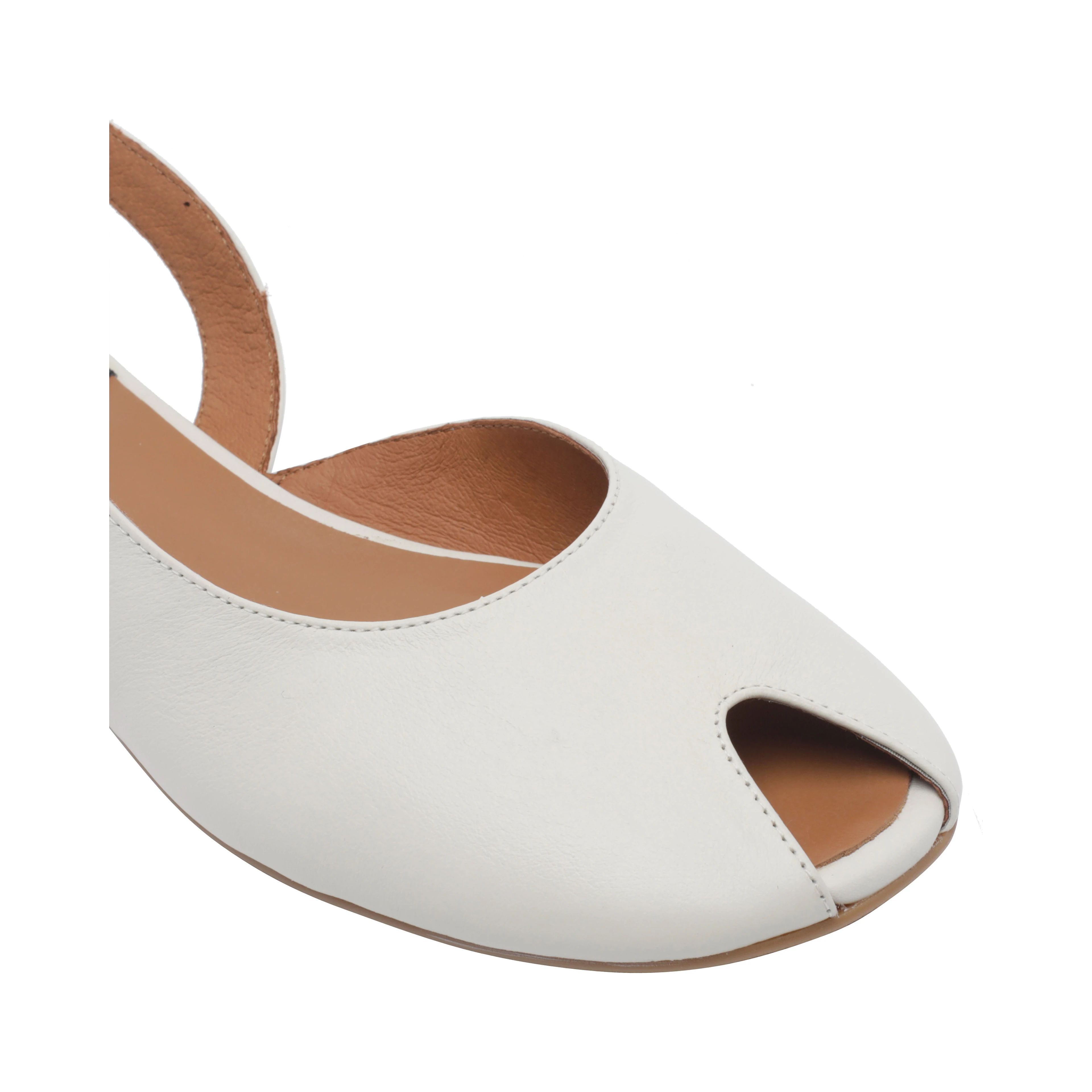 ANGEL ALARCON With Heel