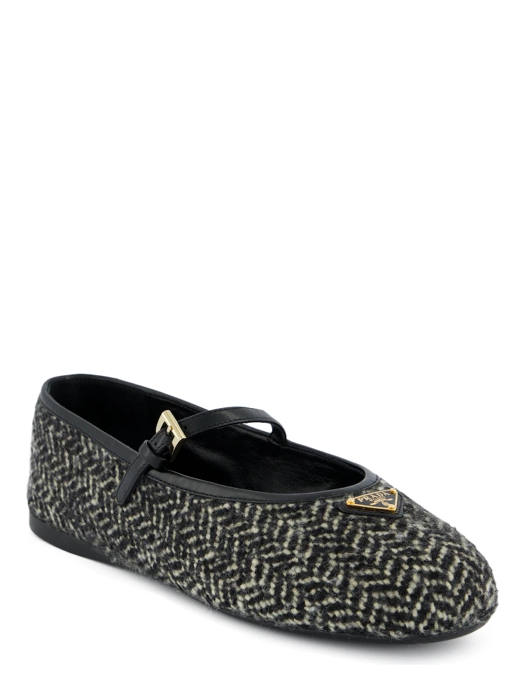 PRADA Flat shoes alternative