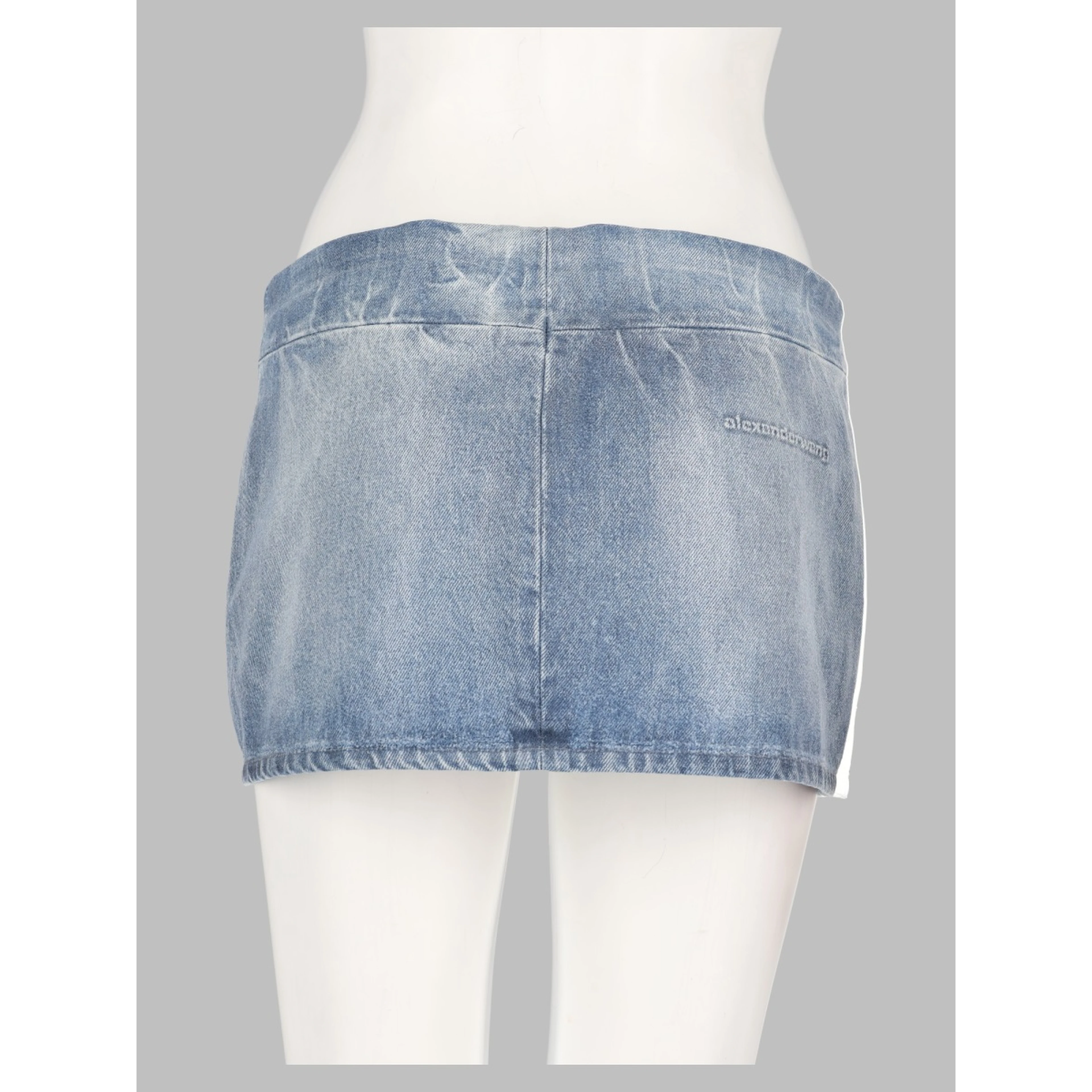 minigonna in denim lucido