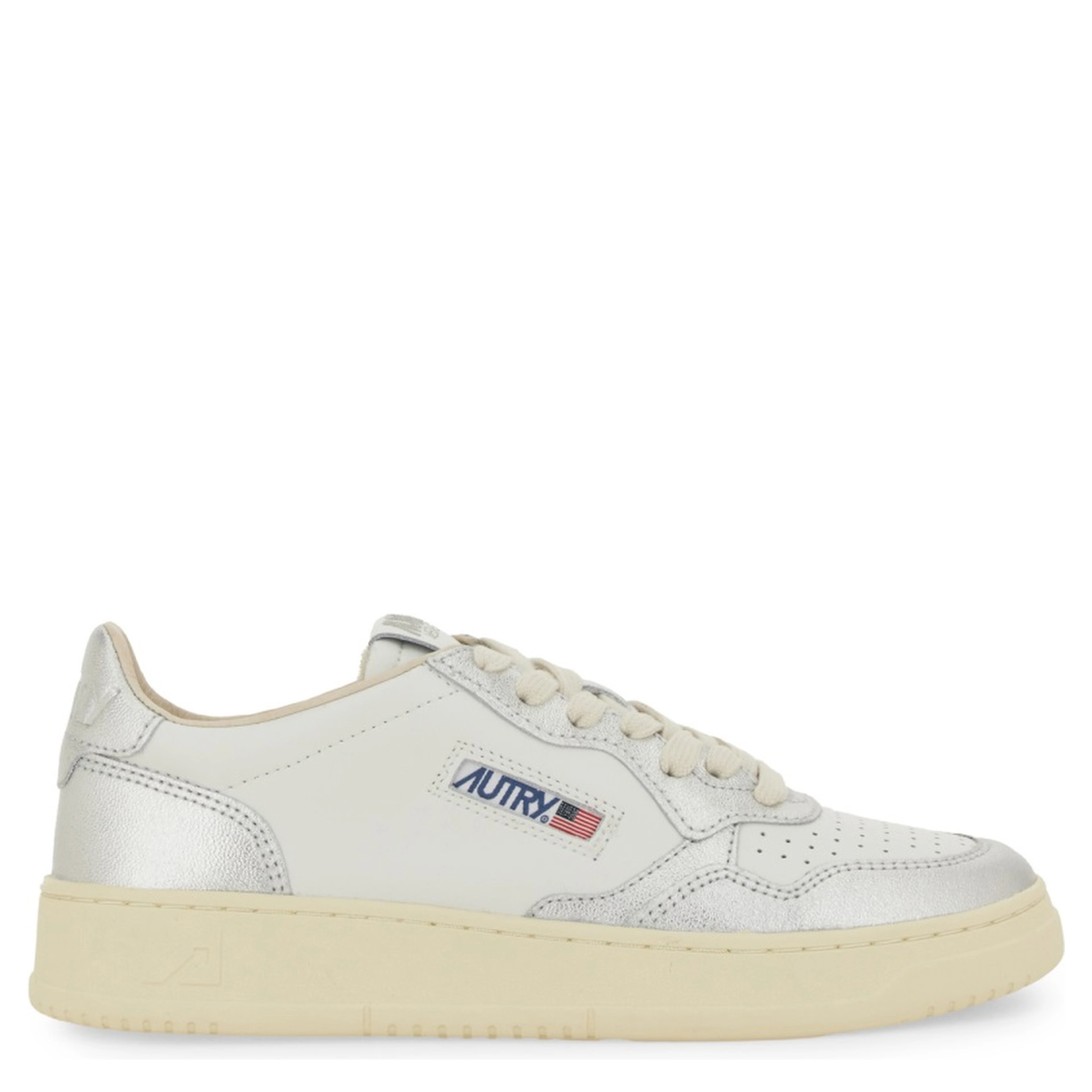 MEDALIST LOW SNEAKER