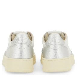 MEDALIST LOW SNEAKER