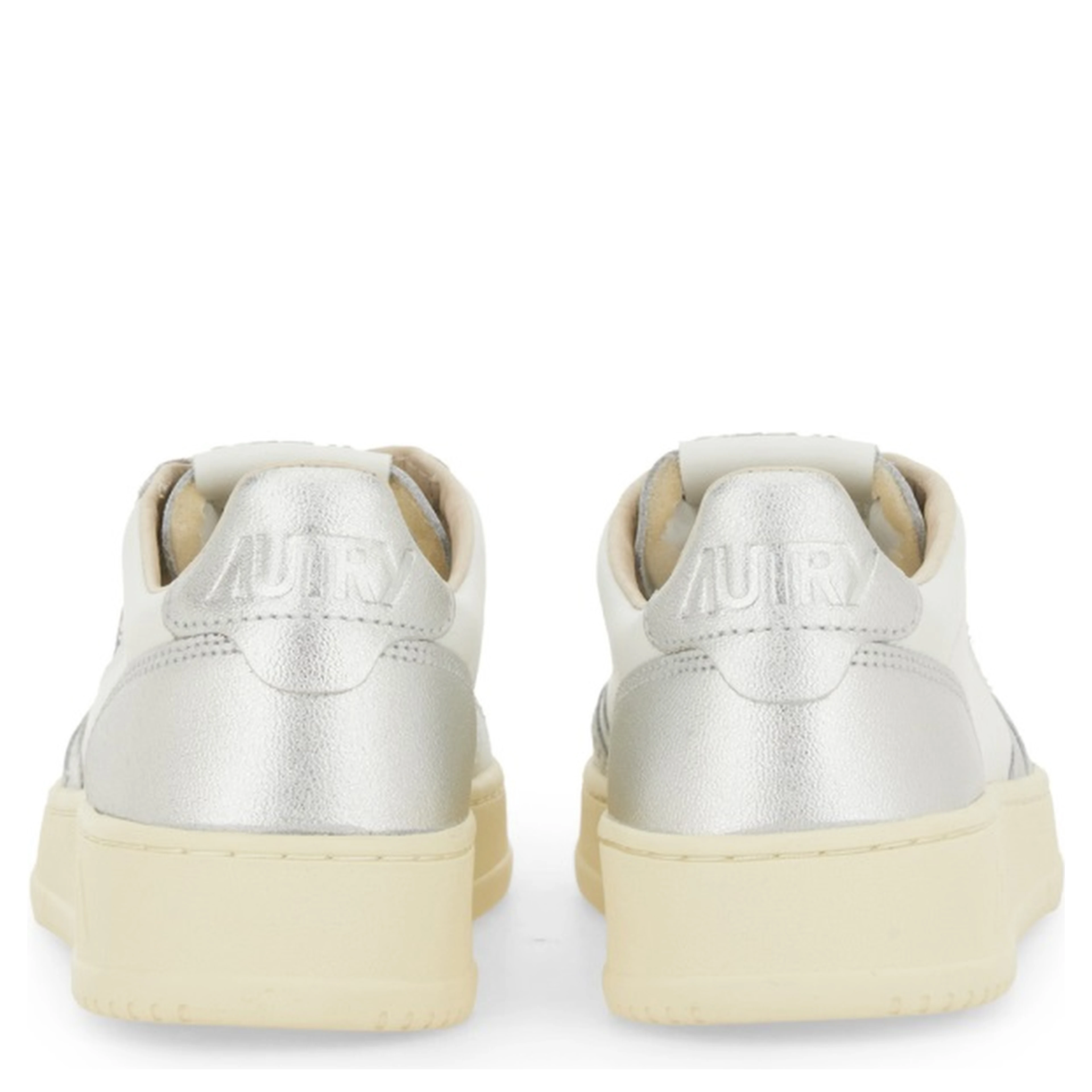 MEDALIST LOW SNEAKER
