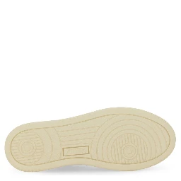 MEDALIST LOW SNEAKER