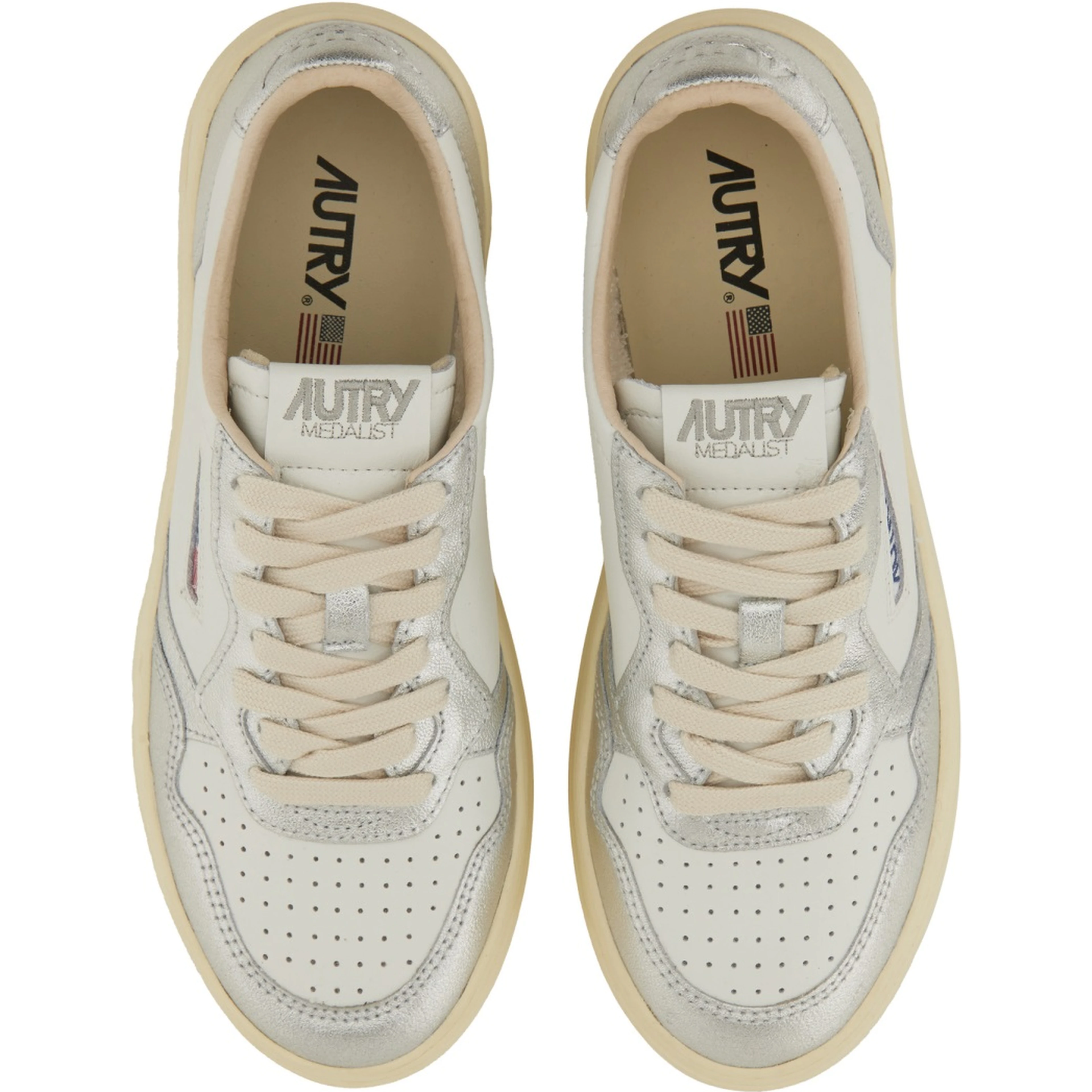 MEDALIST LOW SNEAKER