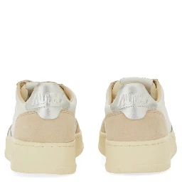 MEDALIST LOW SNEAKER