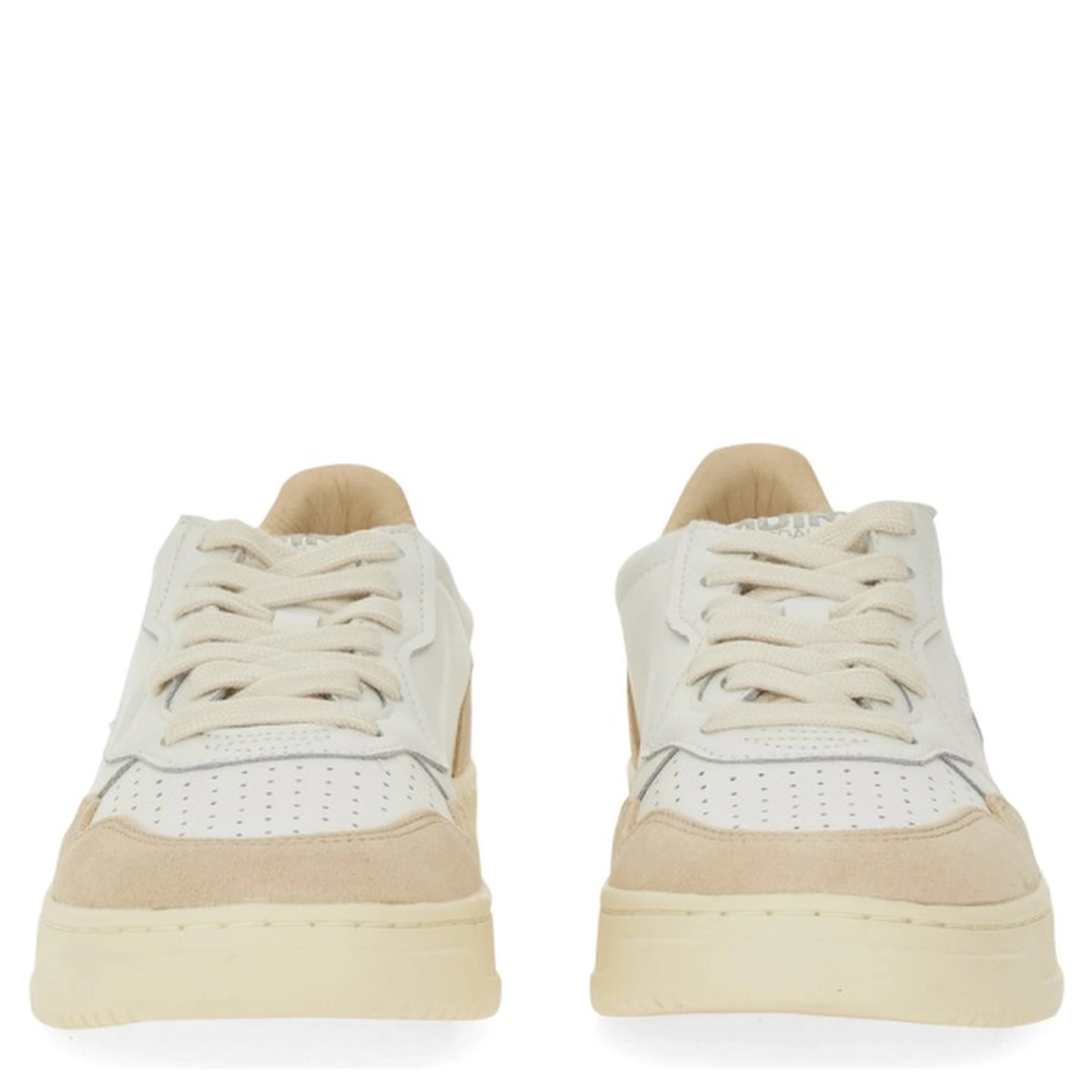 MEDALIST LOW SNEAKER